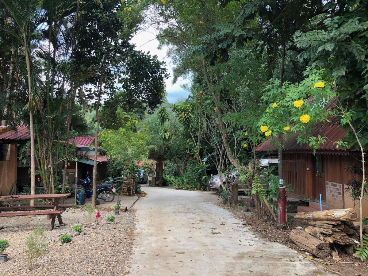Aerie Lodge Pang Mapha Bagian luar foto