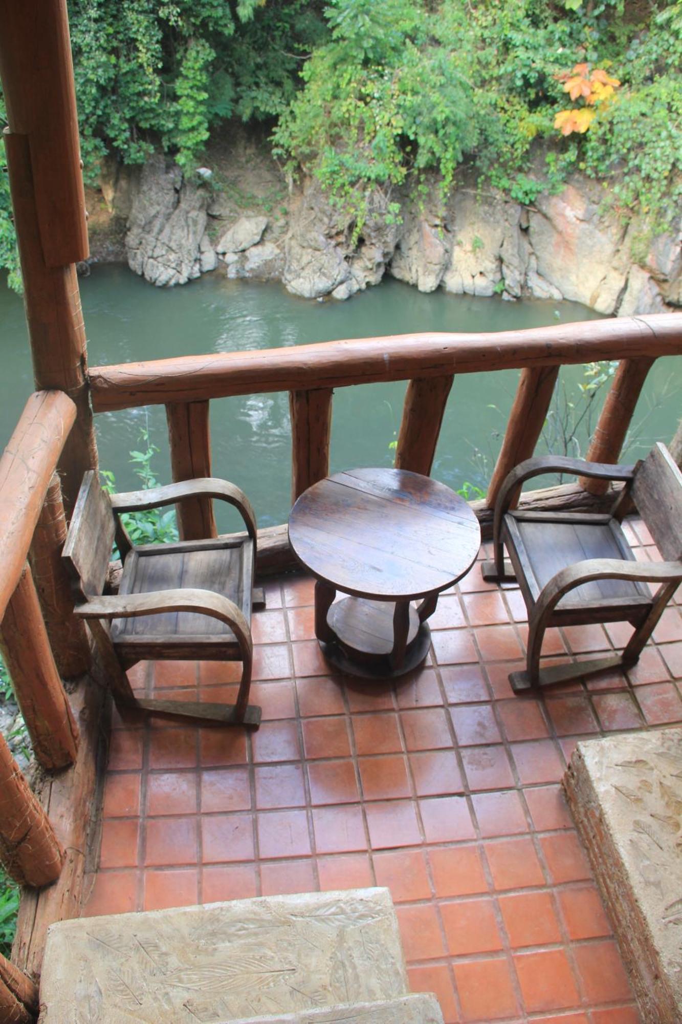 Aerie Lodge Pang Mapha Bagian luar foto